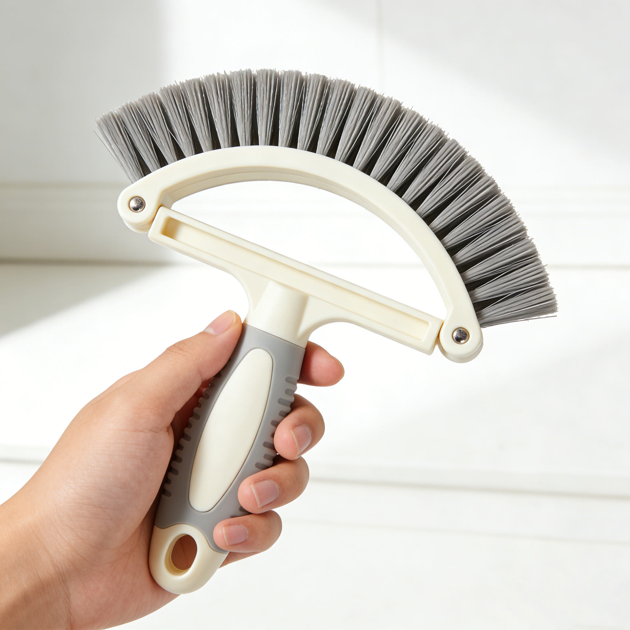 Multi-Surface Curved Cleaning Brush
